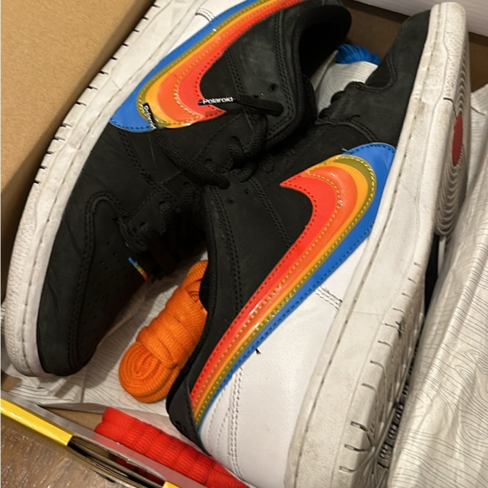 Men’s 11 - Nike Polaroid